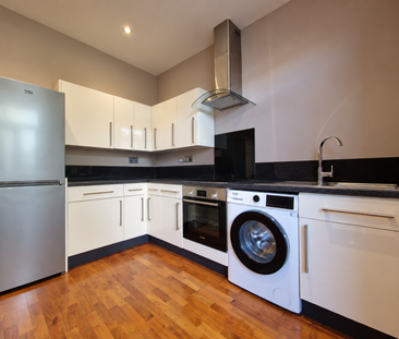 2 bedroom terraced house to rent - Photo 4