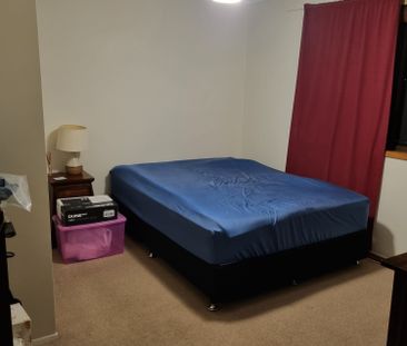 Alexandra Hills - Photo 1