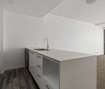 A beautifully presented apartment situated in the heart of Norwest. - Photo 4