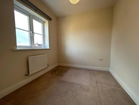 3 bedroom semi-detached house to rent - Photo 3