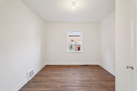 For Lease - 40 Ionview Road, Toronto, Ontario - Photo 4