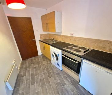 2 Bedroom Apartment To Let - Photo 6