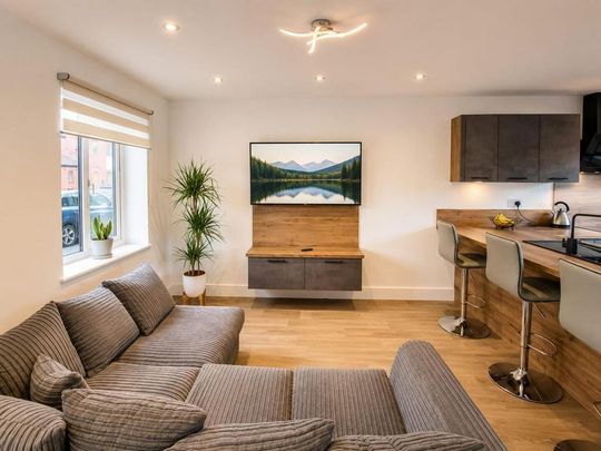 2 bedroom terraced house to rent - Photo 1