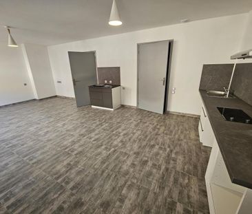 Location Appartement 2 pièces 59m² LE CREUSOT 71200 - Photo 2