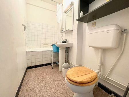 Location Appartement 1 pièce 25m² BREST 29200 - Photo 4