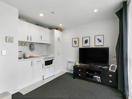 City Living at its Best!! - Photo 2