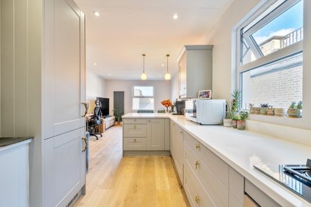 1 Bed Flat, Fulham Palace Road, SW6 - Photo 4