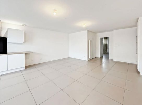 Location Appartement 2 pièces 57m² MONT DE MARSAN 40000 - Photo 1