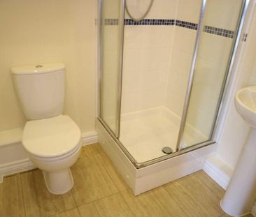 2 bedroom apartment to rent - Photo 6