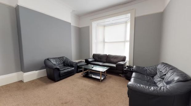 Hill Park Crescent, Plymouth - Photo 1