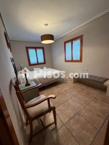 Chalet en alquiler en Calle Eslida - Photo 3