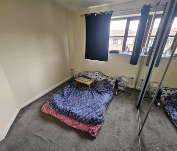Ormonds Close - Photo 4