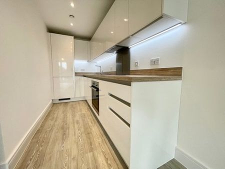 WestCliff Road, Bournemouth - Photo 4