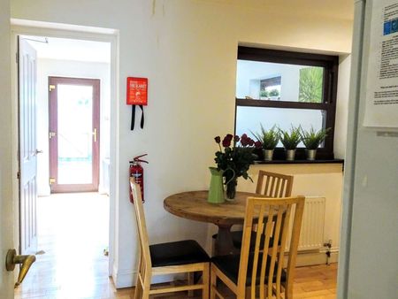 Oakmead Place - Photo 2