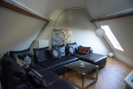 3 bedroom barn conversion to rent - Photo 2