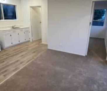 PAPAKURA, 2 BEDROOMS - Photo 3