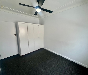 2-Bedroom Home in Prime Cardiff Location – Water Included! - Photo 6