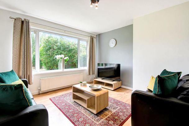 4 bedroom house to rent - Photo 1