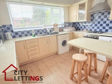 2 bedroom maisonette to rent - Photo 5