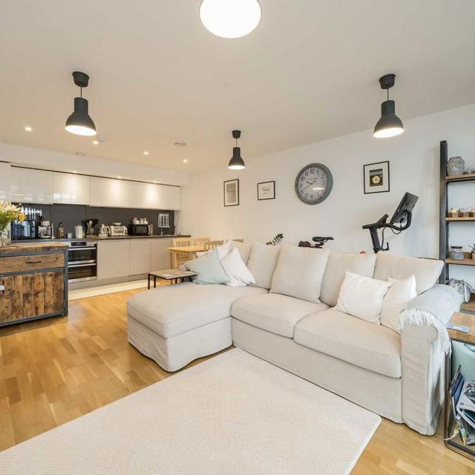 2 bedroom flat to rent - Photo 1