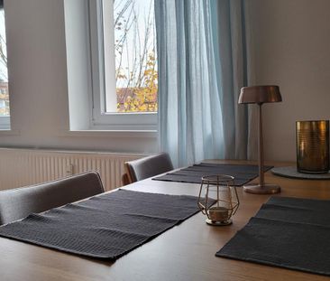 Modernes vollmöbliertes 1-Zimmer-Studio Apartment - Photo 1