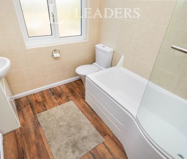 3 bedroom semi-detached to rent Elms Avenue, Littleover - Photo 2