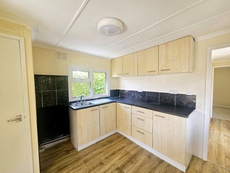 Canada Road, Romsey, West Wellow - Photo 5