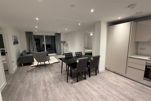 2 bedroom flat to rent - Photo 1