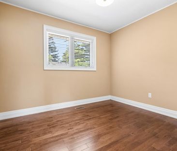 For Lease - 236 Woodale Avenue, Oakville, Ontario - Photo 1