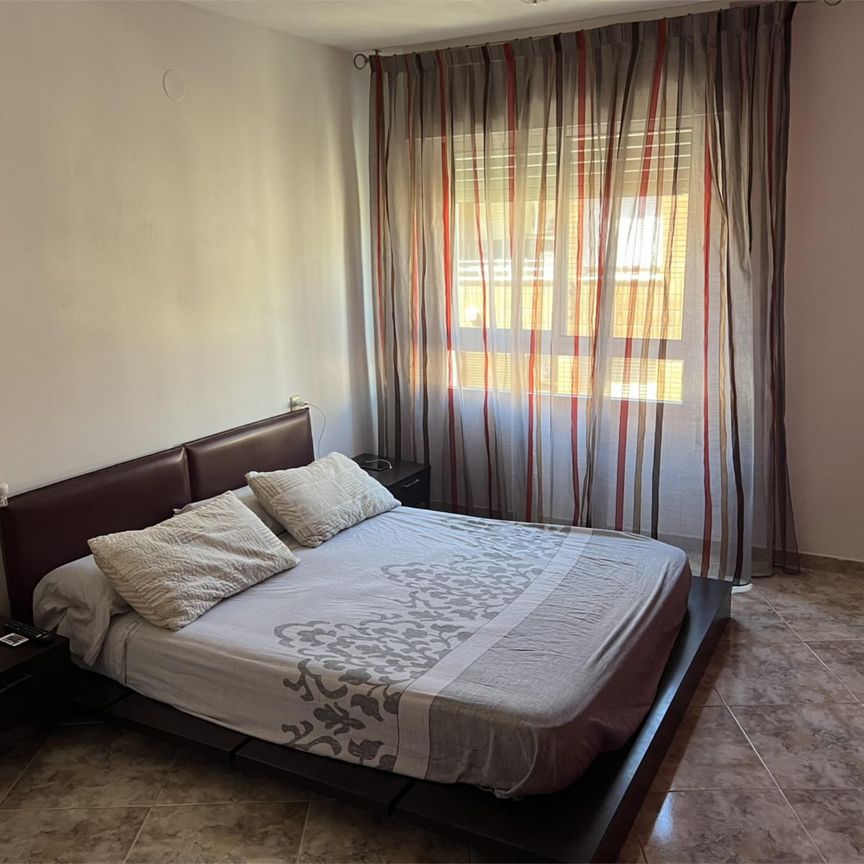 Piso de alquiler en Avinguda de L'alcora, 26, Estación - Universidad - Photo 1