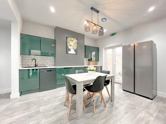 6 bedroom house share to rent - Photo 1