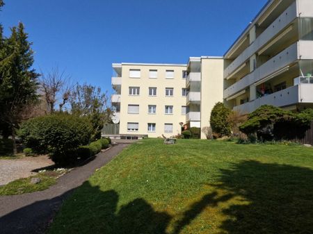 Schöne 3-Zimmer-Wohnung in Gossau mit Balkon und neuem Spielplatz! - Photo 2