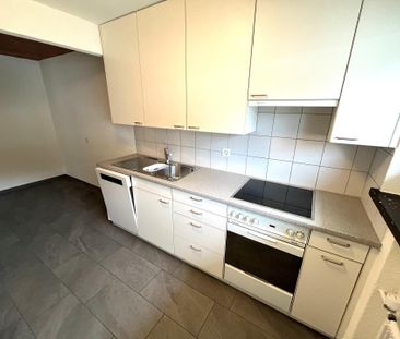 Gemütliche, ruhige 4.5 Z. Wohnung im "Grünen" und doch zentral - Photo 4