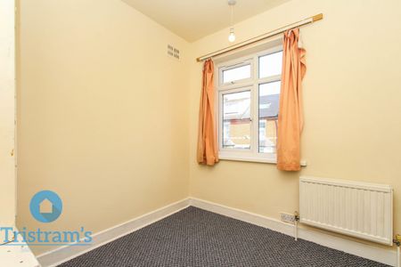 4 bed Semi-Detached House for Rent - Photo 3