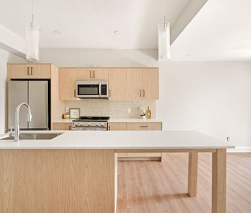 For Lease - 10 MCARTHUR Avenue Unit# 002, Vanier and Kingsview Park... - Photo 2