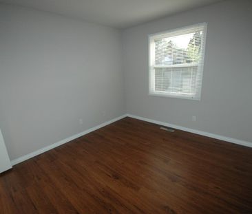 Beautiful Main Floor Suite in a Very Quiet St. Albert Neighborhood - Photo 4