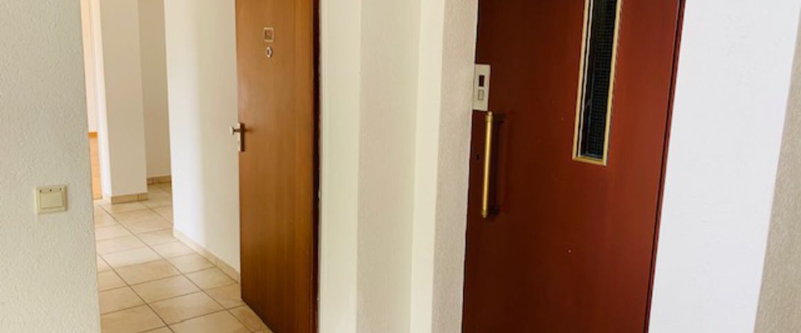 Mietwohnung in Nürnberg - Großzügige 3-Zimmer-Wohnung mit Balkon sucht Mieter! - Foto 1