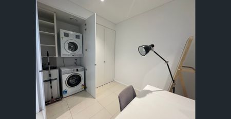 North facing and spacious 2-bedroom with fully furniture in Central Park! - Photo 5