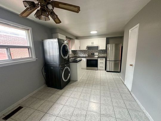 For Lease - 7600 Middleshire Drive Unit# Upper, Mississauga, Ontario - Photo 1