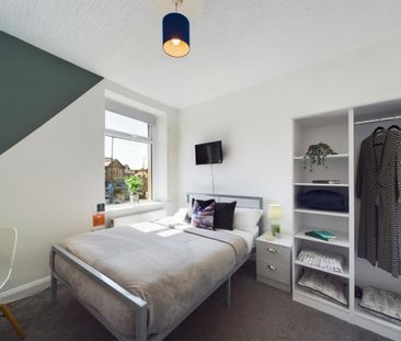 1 bedroom in a house share to rent - Photo 2