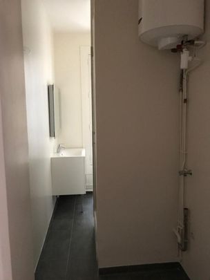 location Appartement T2 DE 36m² À PARIS - Photo 1