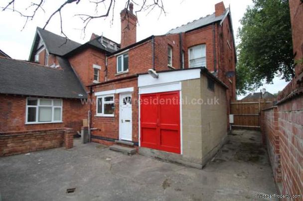 6 bedroom property to rent in Nottingham - Photo 1