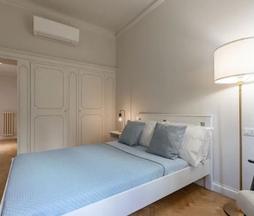 Piazza de Pitti, Florence, Tuscany 50125 - Photo 1