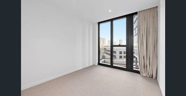 AUSTRALIAN LUXURY THAT FEELS LIKE HOME! - Photo 1