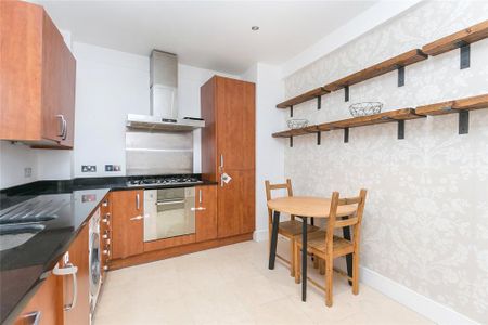 1 bedroom flat to rent - Photo 4
