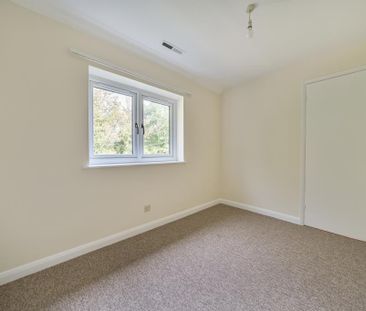 3 bedroom detached house to rent - Photo 6