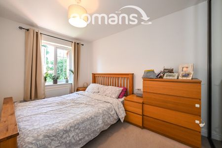 Wayside, Winnersh, Wokingham, RG41 - Photo 2