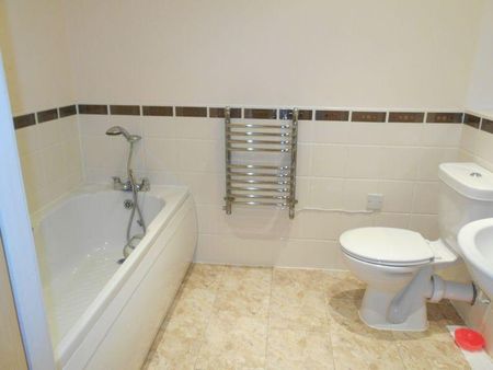 2 bedroom apartment to rent - Photo 5