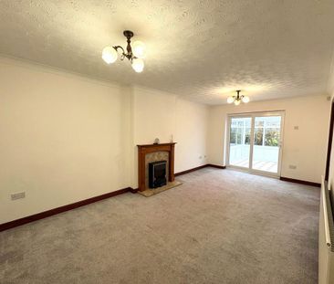 2 bedroom detached bungalow to rent - Photo 2