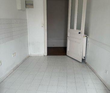Location Appartement 3 pièces 105m² VILLEURBANNE 69100 - Photo 6